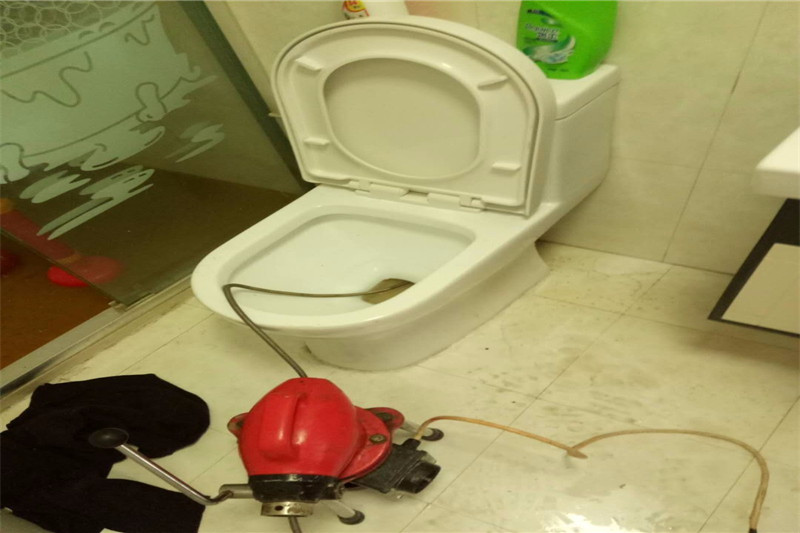 阿拉尔如何疏通马桶 疏通马桶多少钱