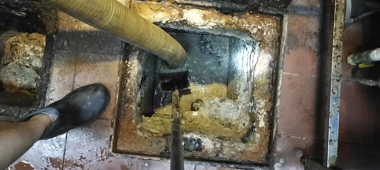 阿拉尔污水池清理一般都有毒气，怎么预防中毒呢？