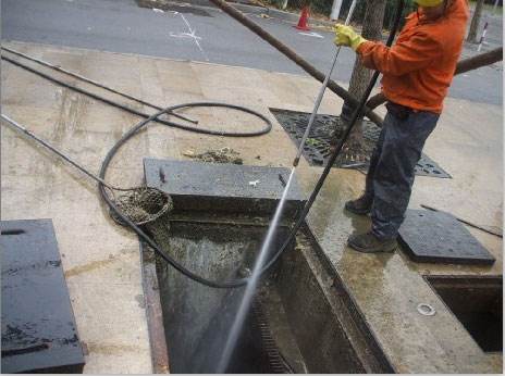 阿拉尔池底污泥如何清理