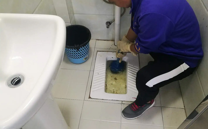 阿拉尔疏通蹲坑